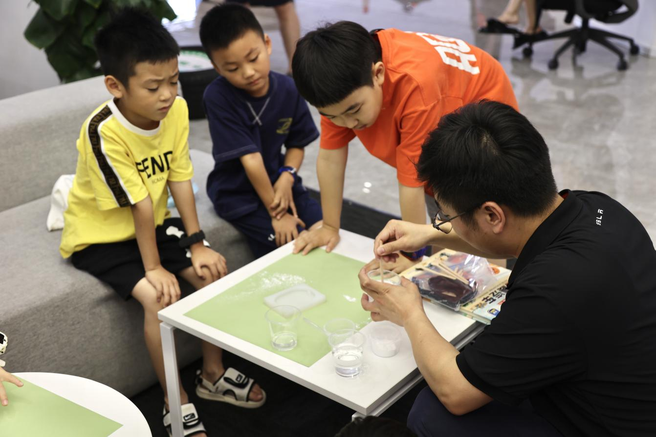 图书馆职业新理念8.png