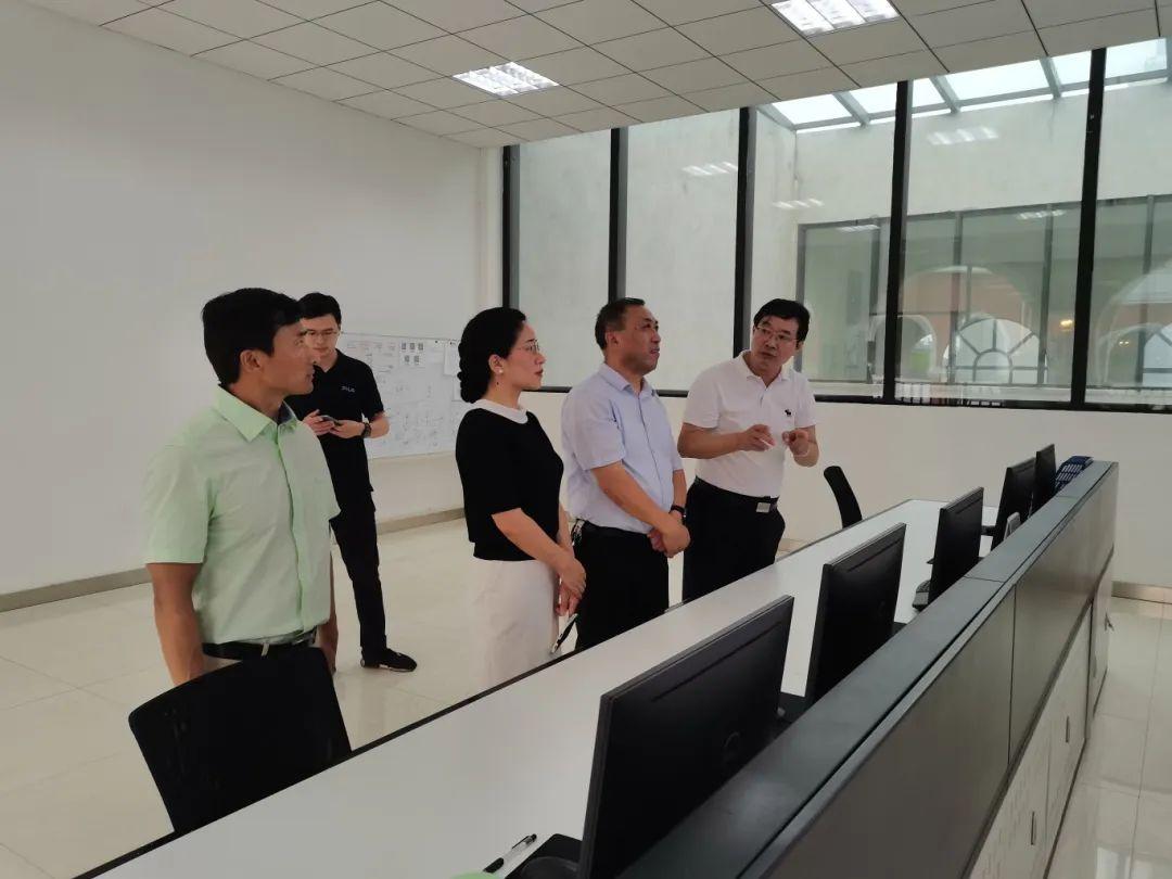 南通市文化广电和旅游局党组成员、二级调研员陈金元来启调研旅游工作.jpg