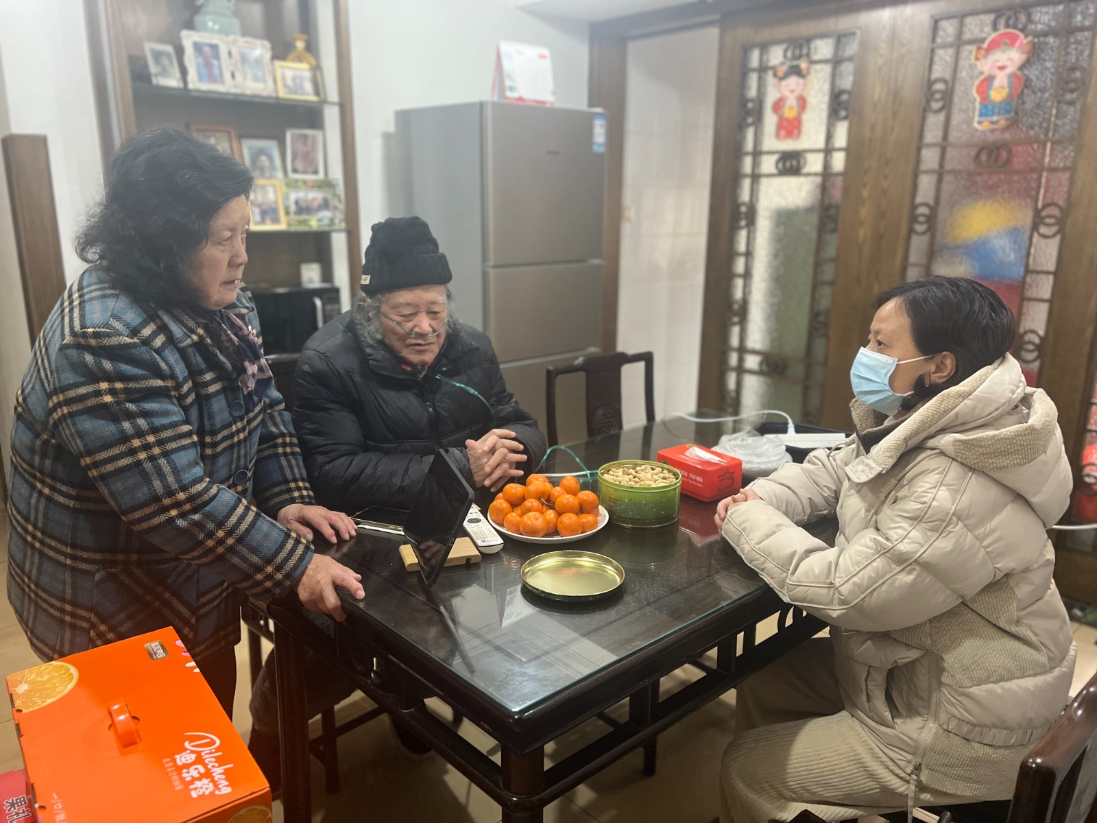 南通书画院新春走访老同志，真情关爱暖人心1.jpg