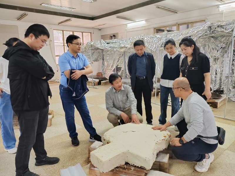 我苑召开“苑藏铁质文物抢救性保护修复” 项目实施专家咨询会1.png