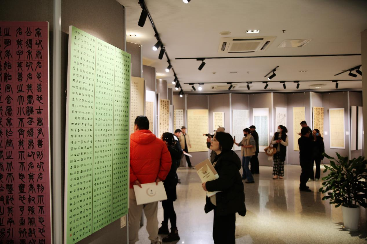 南通市第三届静海奖书法作品展开展9.png